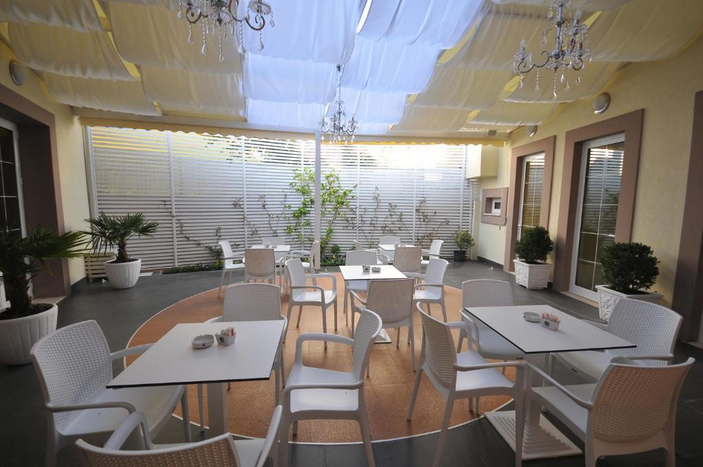 Hotel Vila Kerciku Tirana Exterior foto
